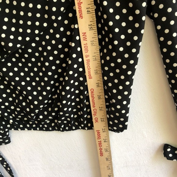 NWT Simplee Asymmetrical Polka Dot Black & White Blouse, Choker Collar, Size M - Picture 8 of 9
